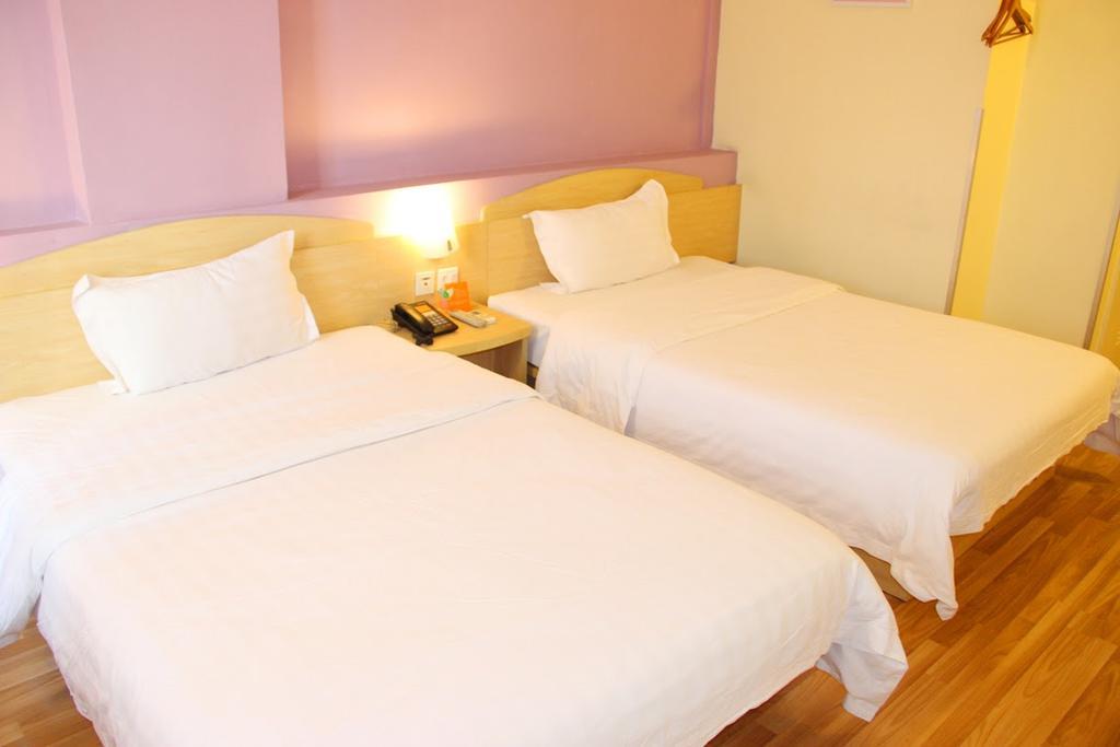 7Days Premium Chongqing Hongqihegou Exterior foto