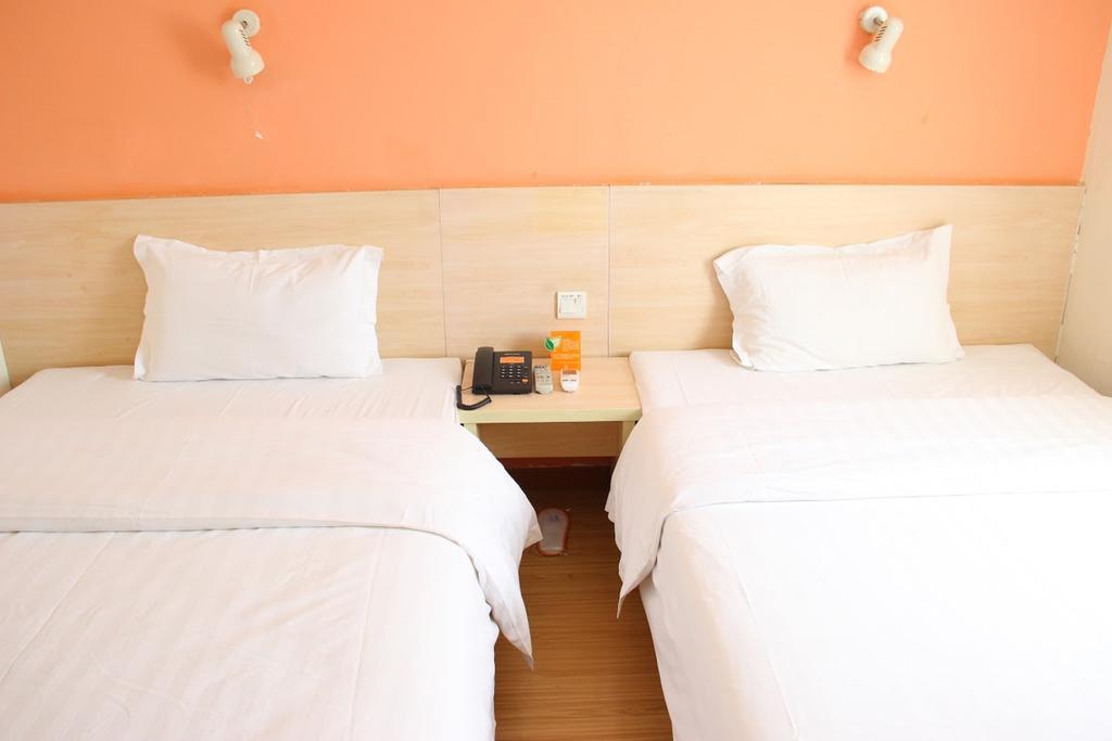 7Days Premium Chongqing Hongqihegou Exterior foto