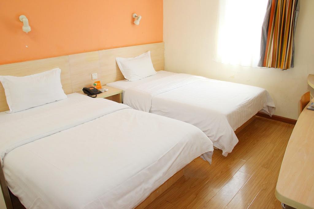 7Days Premium Chongqing Hongqihegou Exterior foto
