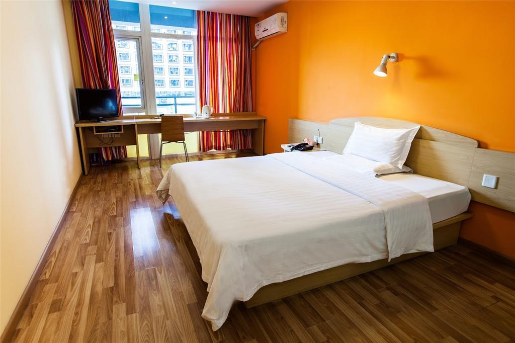 7Days Premium Chongqing Hongqihegou Exterior foto